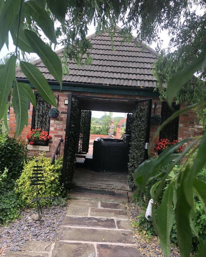 Lincoln Holiday Retreat View With Private Hot Tub Bagian luar foto